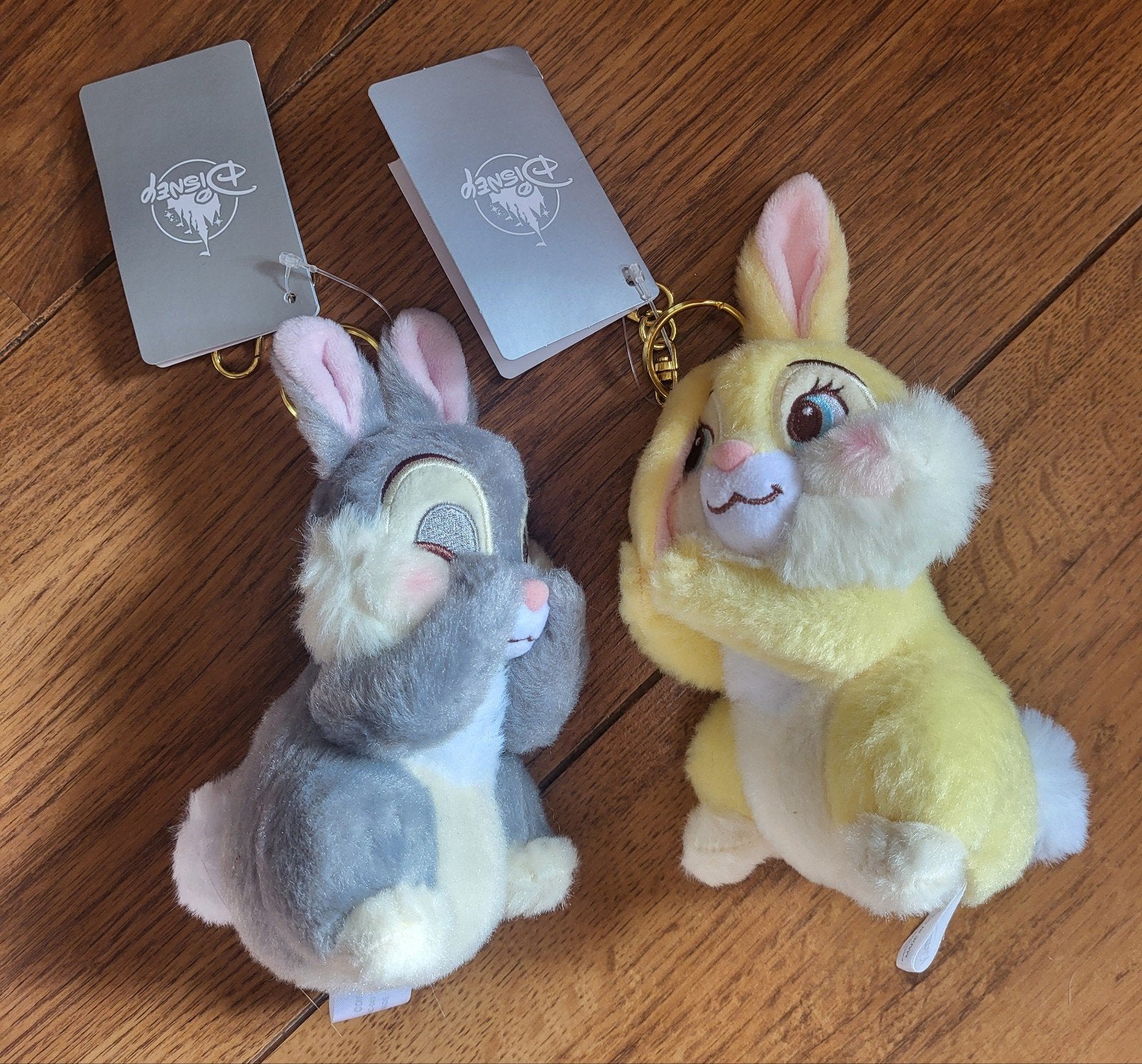 disneyland shanghai, 2 nieuwe stampertje tas/sleutelhangers, Ophalen of Verzenden, Overige figuren, Nieuw, Knuffel