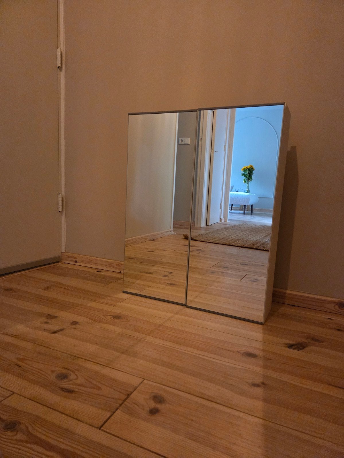 Badkamer spiegelkast (ikea), Ophalen