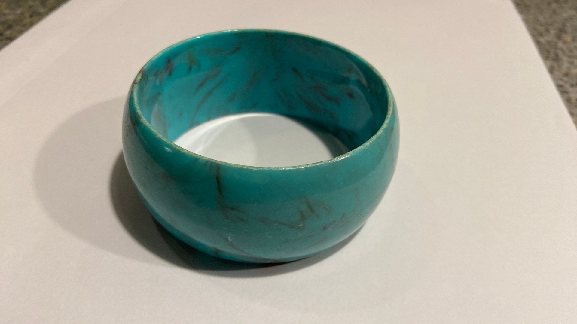 Armband vintage ( bakeliet)? 7 cm doorsnee., Ophalen of Verzenden, Overige materialen, Armband