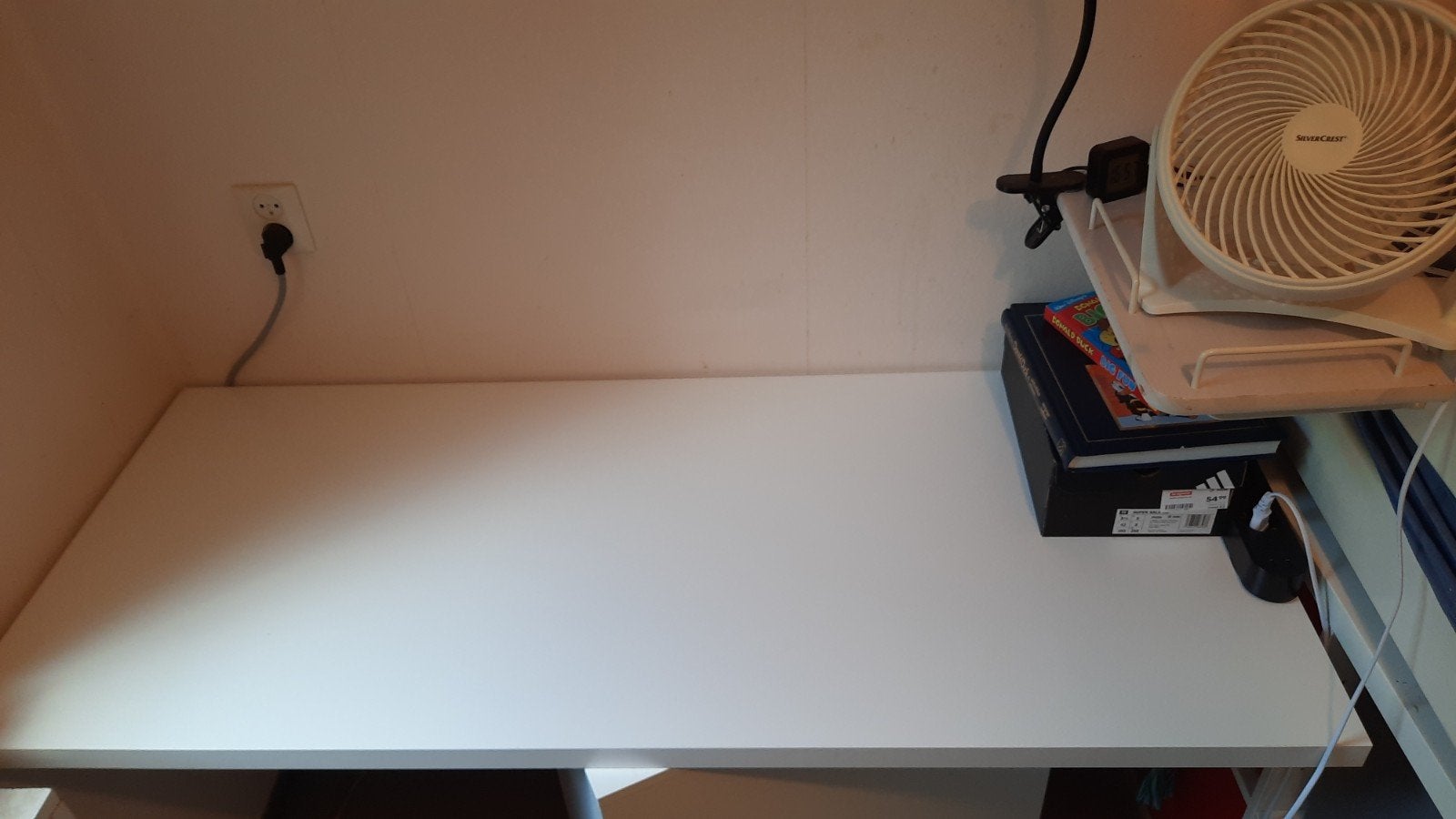 Bureaublad Lagkapten 140x60 IKEA wit met 2 poten, Huis en Inrichting, Bureaus, Zo goed als nieuw, IKEA, Modern, Wit, Ophalen