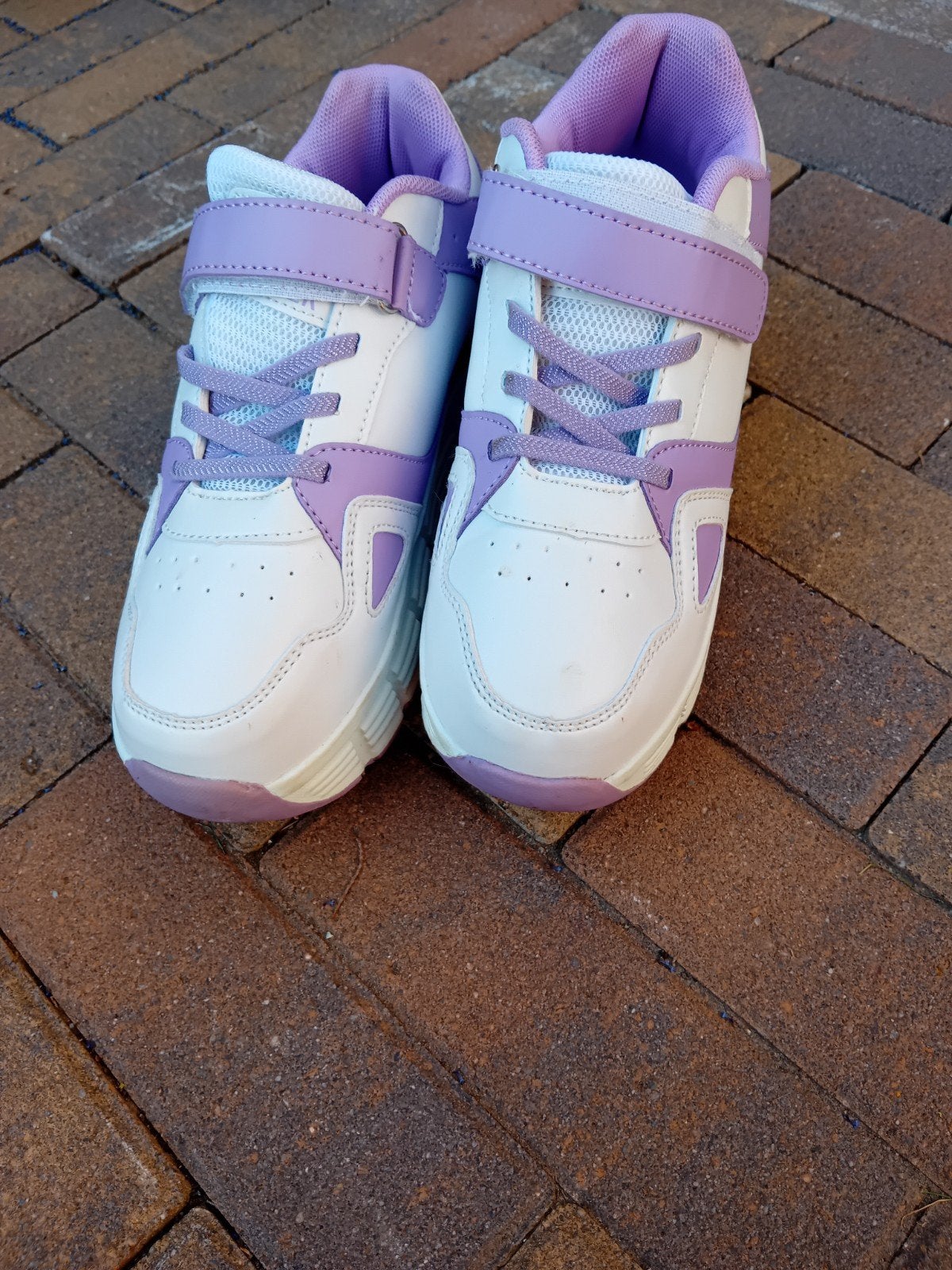 PHTEER rolschoenen maat 36 - wit/paars, Ophalen of Verzenden, Zo goed als nieuw, Kinderen