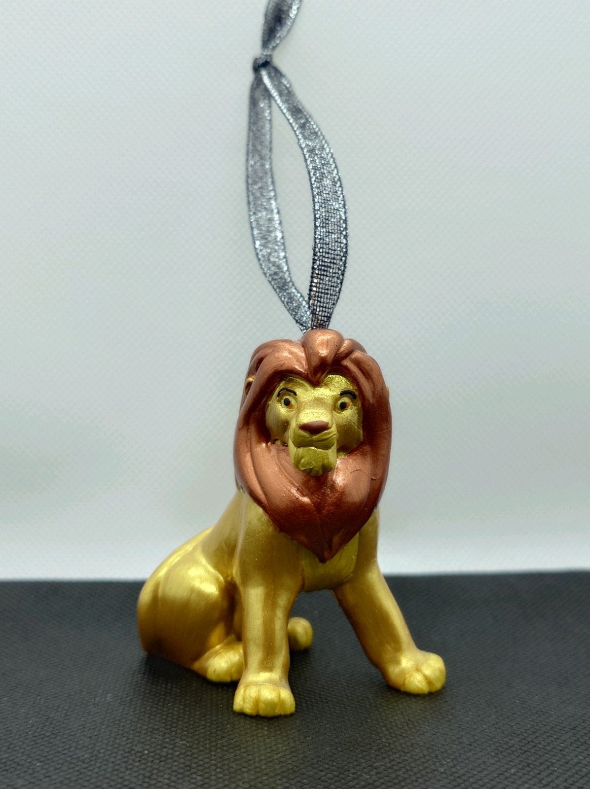 Disney Simba kerst ornament hanger kerstbal, Verzamelen, Disney, Ophalen of Verzenden, Leeuwenkoning of Jungle Boek, Zo goed als nieuw