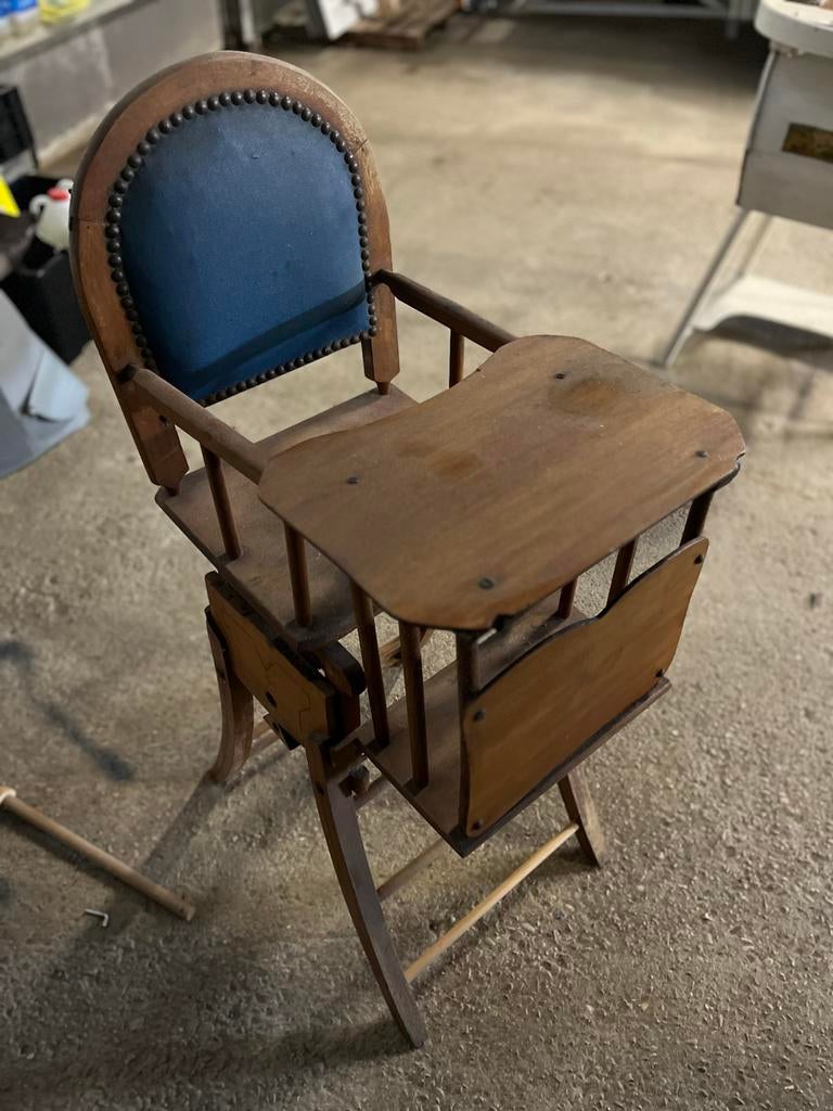 Vintage Houten Kinderstoel / Schommelstoel, Kinderen en Baby's, Kinderstoelen, Ophalen of Verzenden, Gebruikt, Overige typen, Afneembaar eetblad