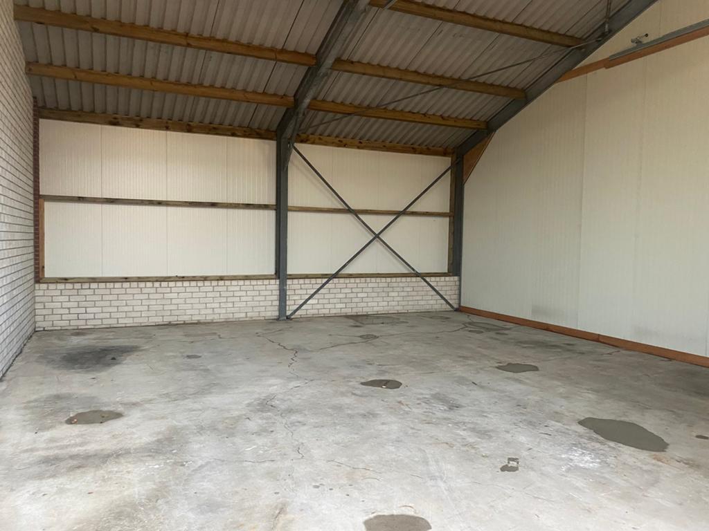 Auto / klassieker / cabrio / camper stalling bewaakt terrein, Ophalen