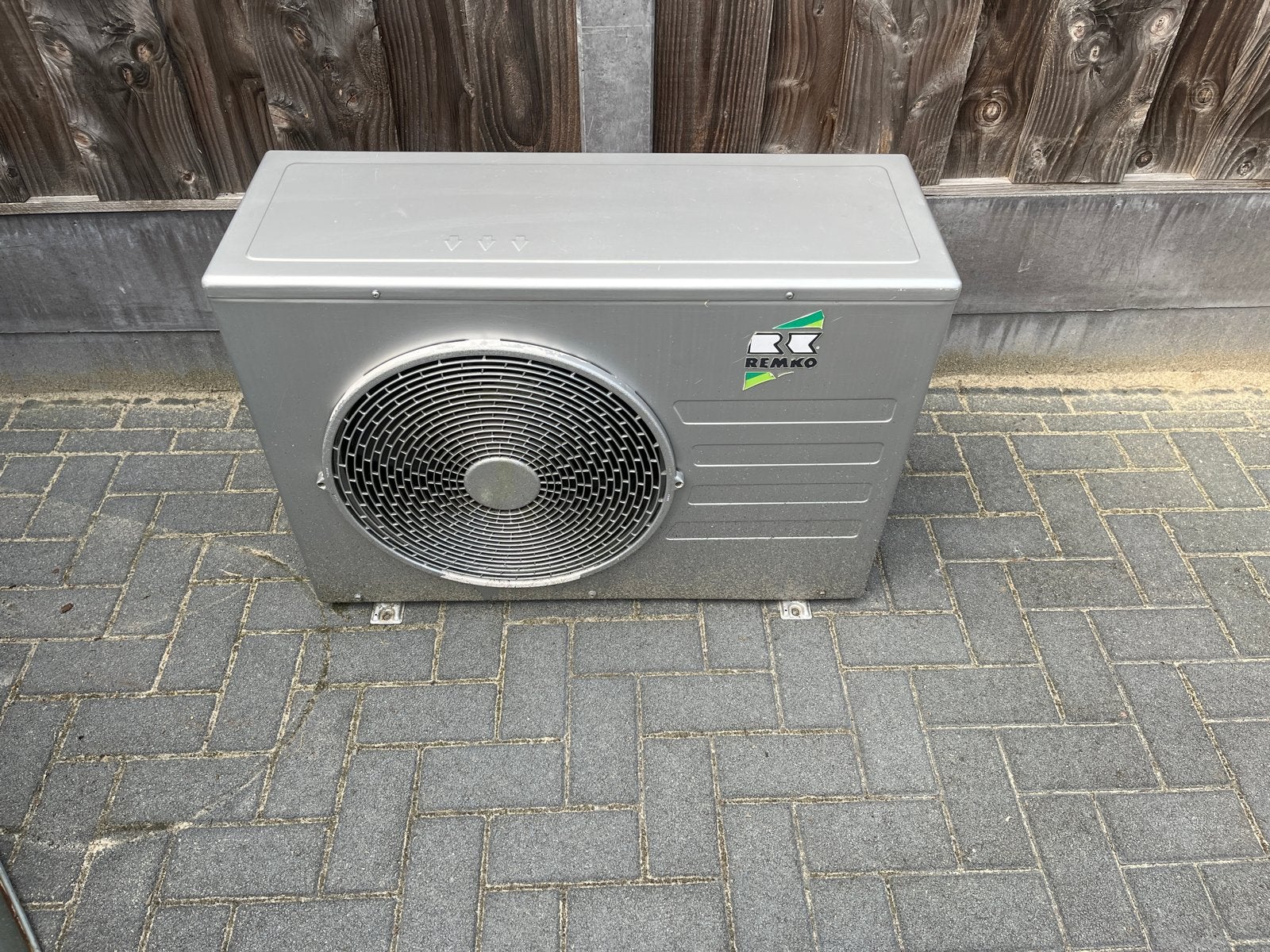 Remko  Buitenunit warmtepomp, Ophalen, Gebruikt, Minder dan 60 m³, 3 snelheden of meer
