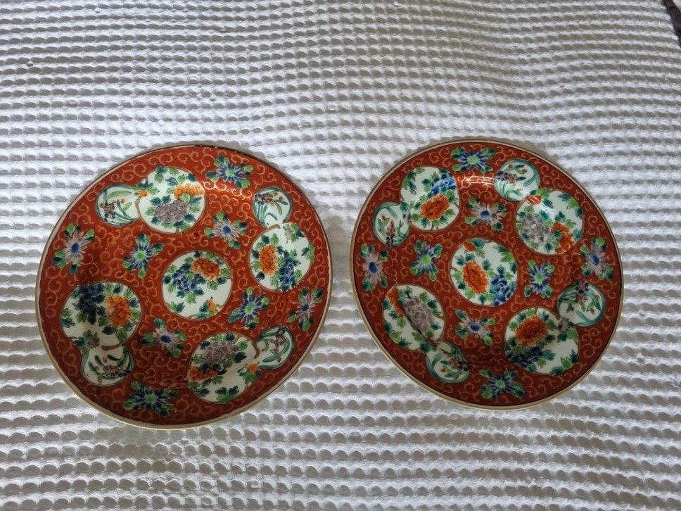 Set van 2 Antieke Decoratieve Borden - 24 cm Diameter, Ophalen