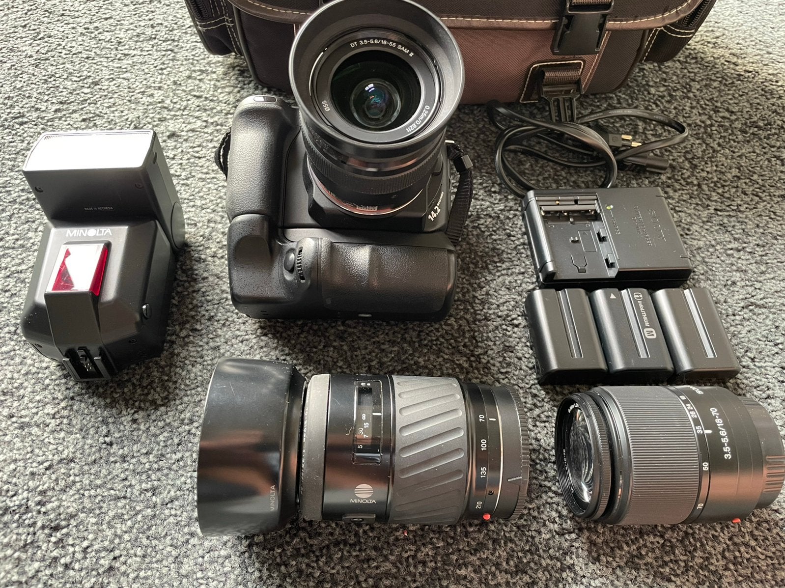 Sony a350 met meerdere lenzen en flitser, Ophalen of Verzenden, Gebruikt, Spiegelreflex, Sony