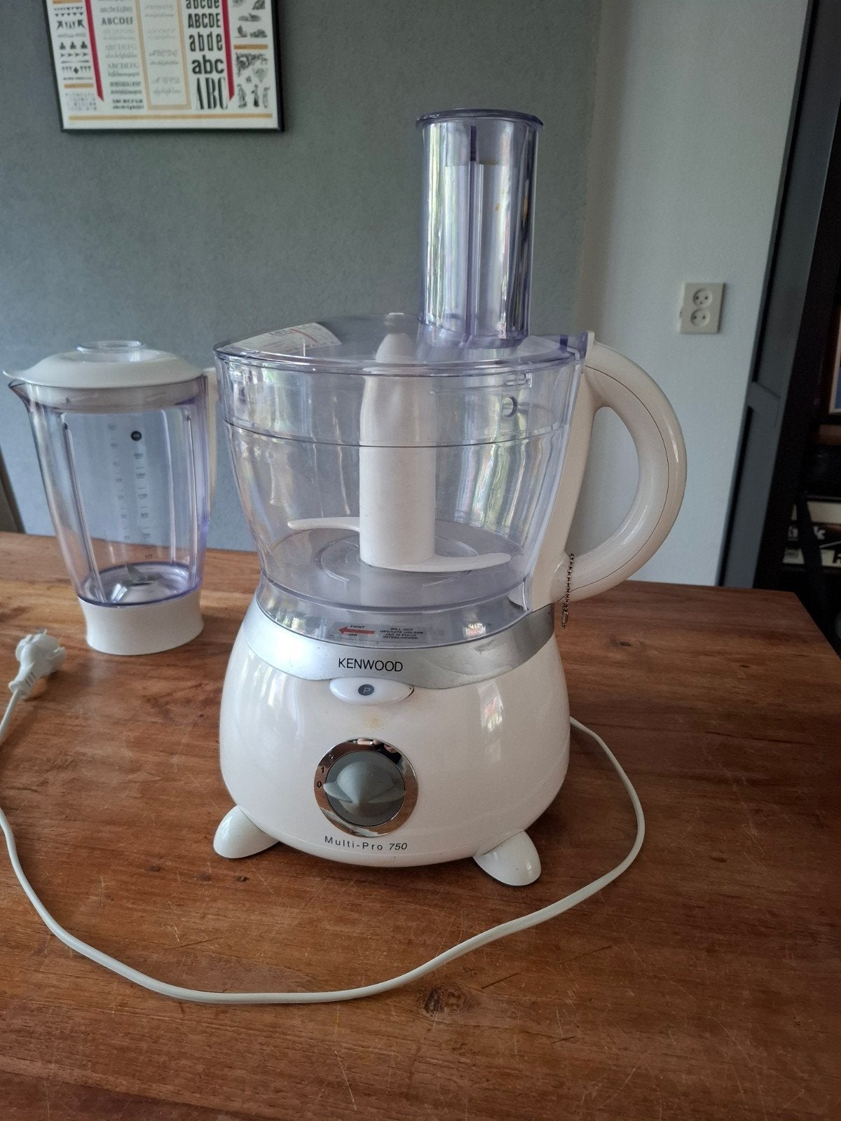 keukenmachine kenwood, zeer compleet en nog helemaal goed, Ophalen of Verzenden, Zo goed als nieuw, 2 snelheden