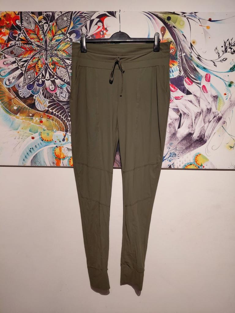 Zoso travelstof broek maat XL, Kleding | Dames, Broeken en Pantalons, Maat 46/48 (XL) of groter, Ophalen of Verzenden, Zo goed als nieuw