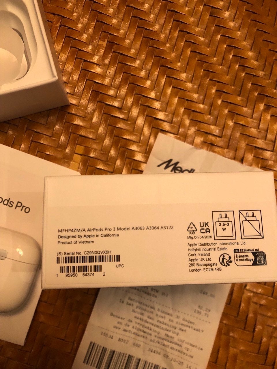 AirPods Pro 3 (USB-C) - Ongebruikt met Apple Care, Nieuw, Ophalen of Verzenden, Apple, In oorschelp (earbud)