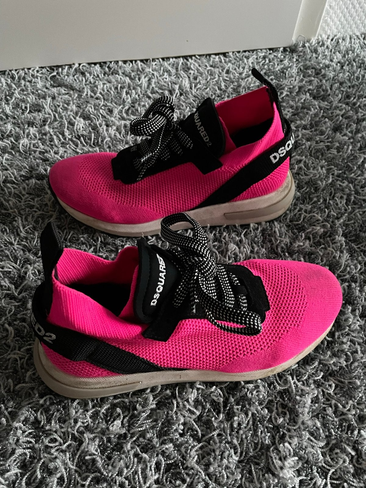 Dsquared2 gympen maar 35, Meisje, Sportschoenen, Ophalen of Verzenden, Zo goed als nieuw