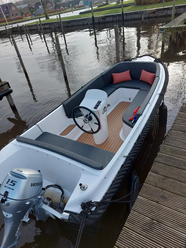 4Family 480XL Sloep vrijwel nieuw met havenligplaats, Watersport en Boten, Ophalen, Zo goed als nieuw, Buitenboordmotor, Polyester