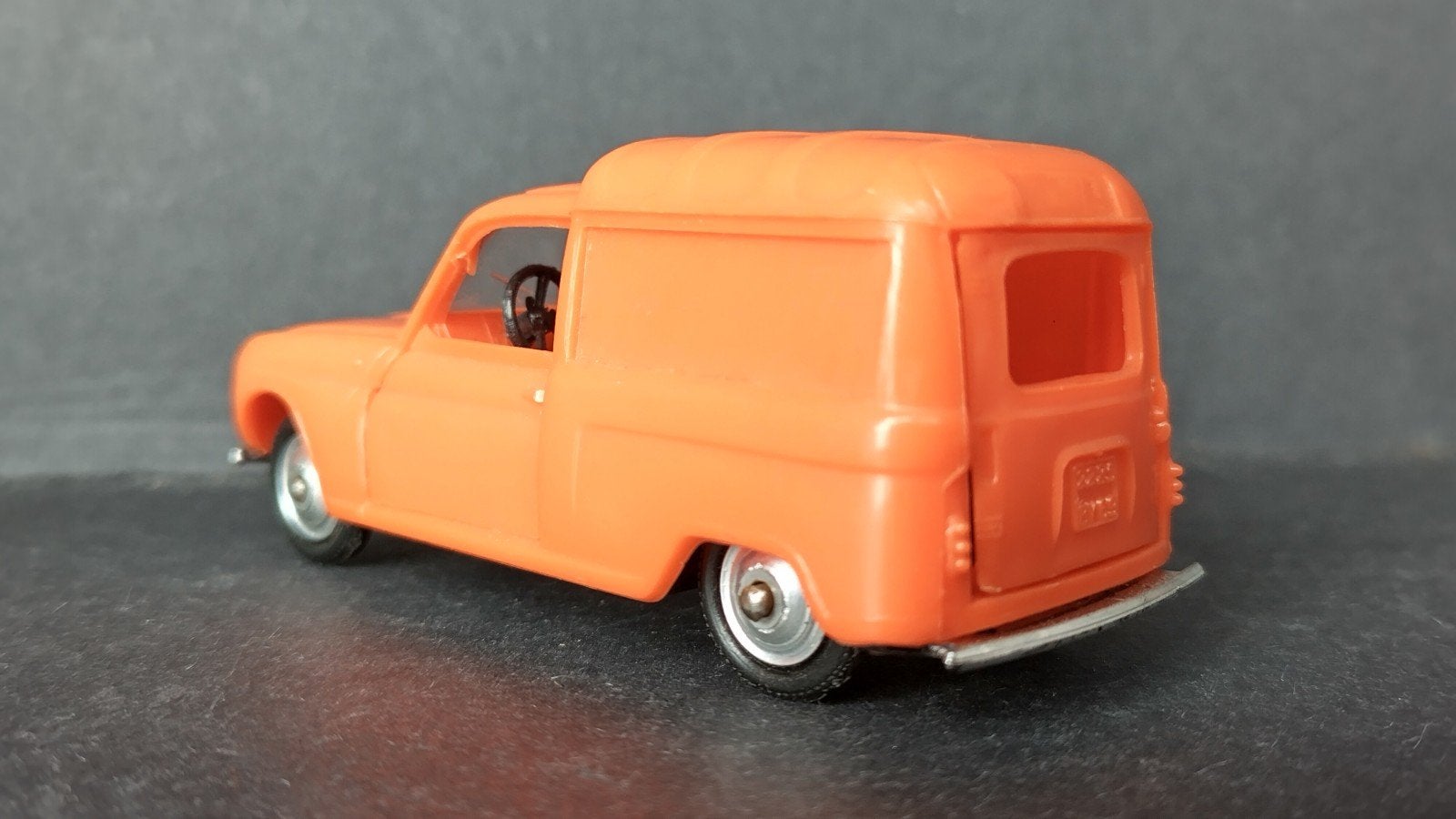 Renault 4 F4 1:43 Norev Plastique pol, France, Verzenden, ., Norev