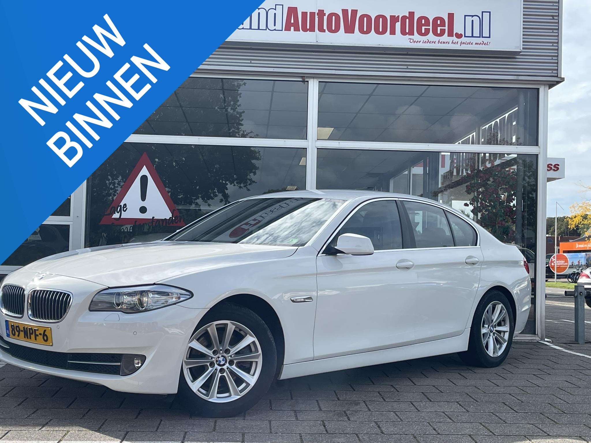 BMW 5-serie 523i Executive /Cruise/Clima/Leder/Trekhaak/Onde, Auto's, 13 km/l, Euro 5, Achterwielaandrijving, Gebruikt