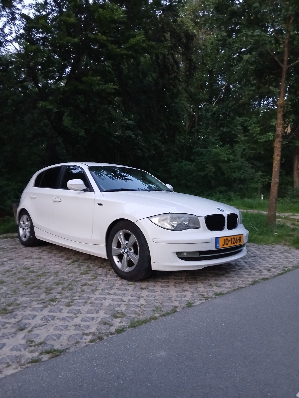 BMW 1-Serie 2.0 116I 5DR 2011 Wit, 1-Serie, Achterwielaandrijving, 1995 cc, 4 cilinders