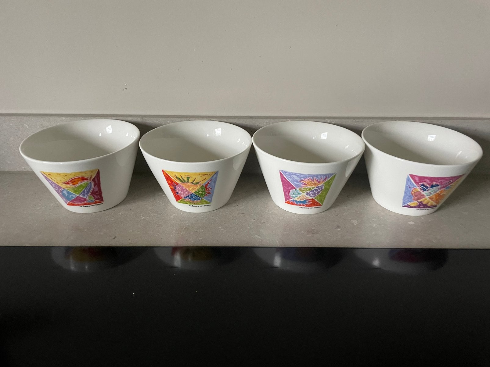 4 verschillende Almhof porselein schaaltjes, Ophalen of Verzenden, Zo goed als nieuw, Porselein, Overige stijlen