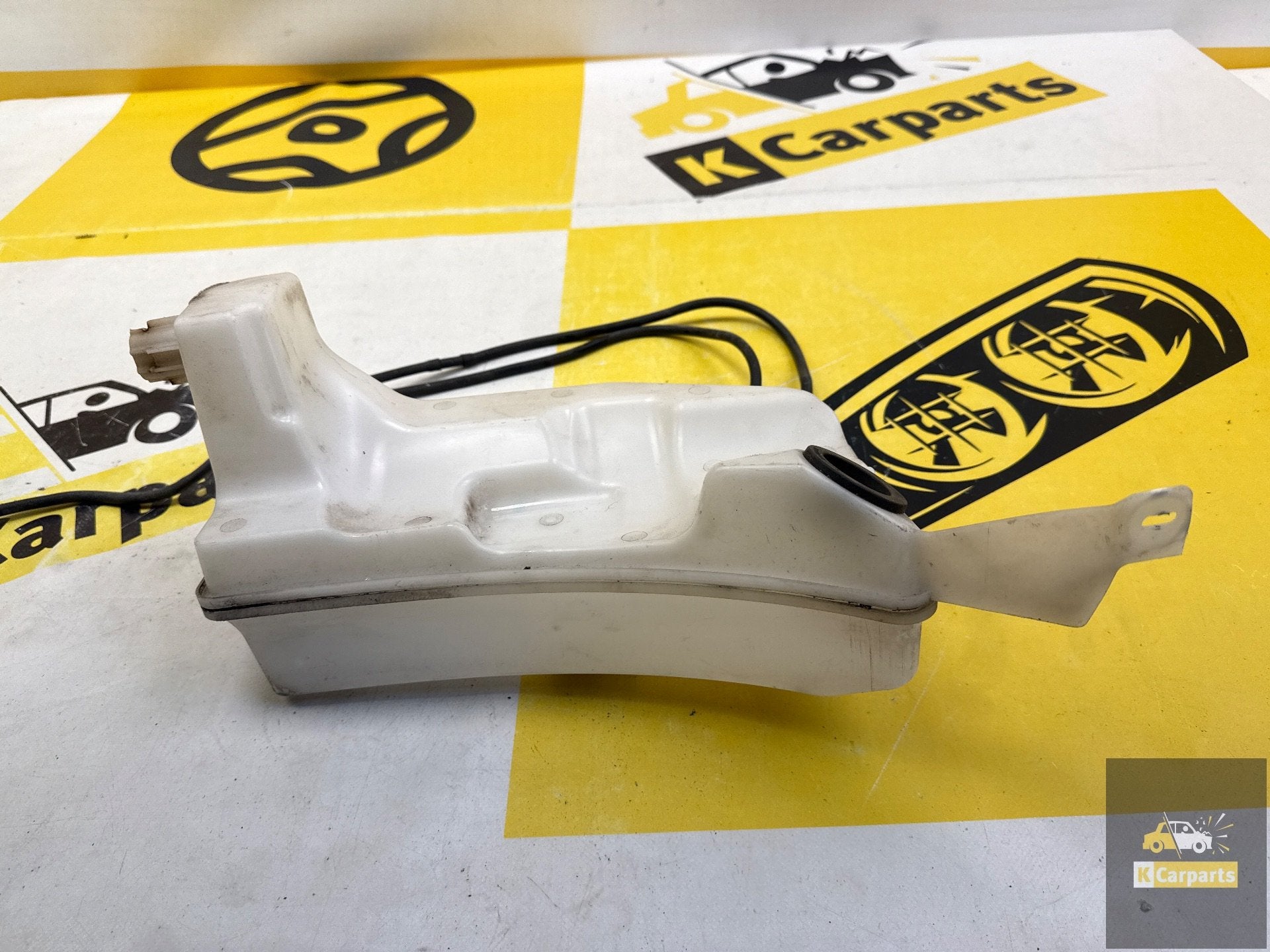 Renault Clio Ruitensproeiertank 289107623R, Auto-onderdelen, Renault Group, Gebruikt, Contact.group@renault.com, Renault