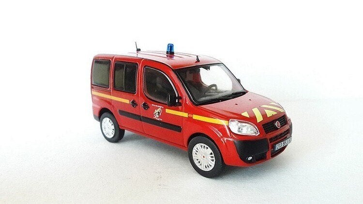FIAT Doblò VLCDG brandweer IXO/Hachette 1:43, Ophalen of Verzenden, Nieuw, Auto, Overige merken