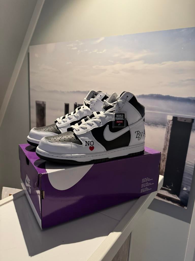 Nike Supreme Dunk High US 11 EU 45, Ophalen of Verzenden, Zo goed als nieuw, Overige kleuren