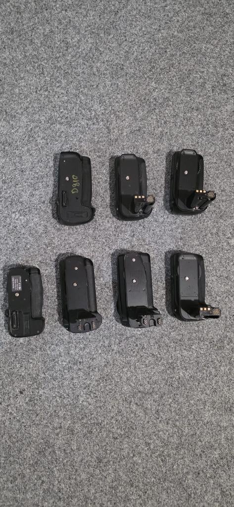 Diverse batterij grips voor Canon en Nikon foto cameras, Ophalen of Verzenden