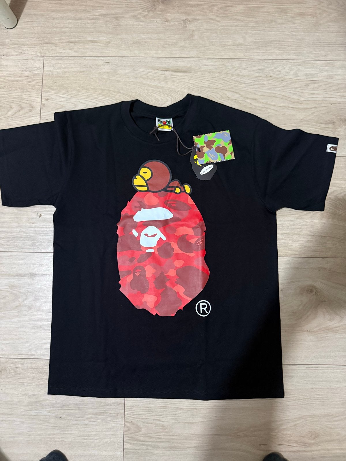 BAPE red camo ape head t-shirt black, Kleding | Heren, T-shirts, Ophalen of Verzenden, Nieuw, Maat 48/50 (M), Zwart