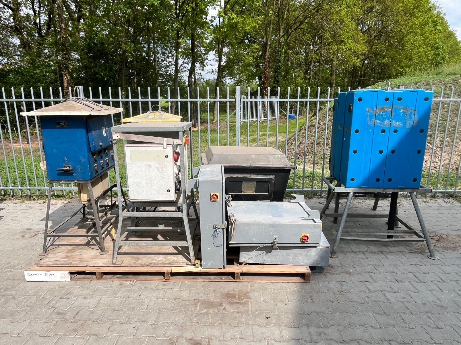 Diverse bouwmeterkasten meterkast, Ophalen