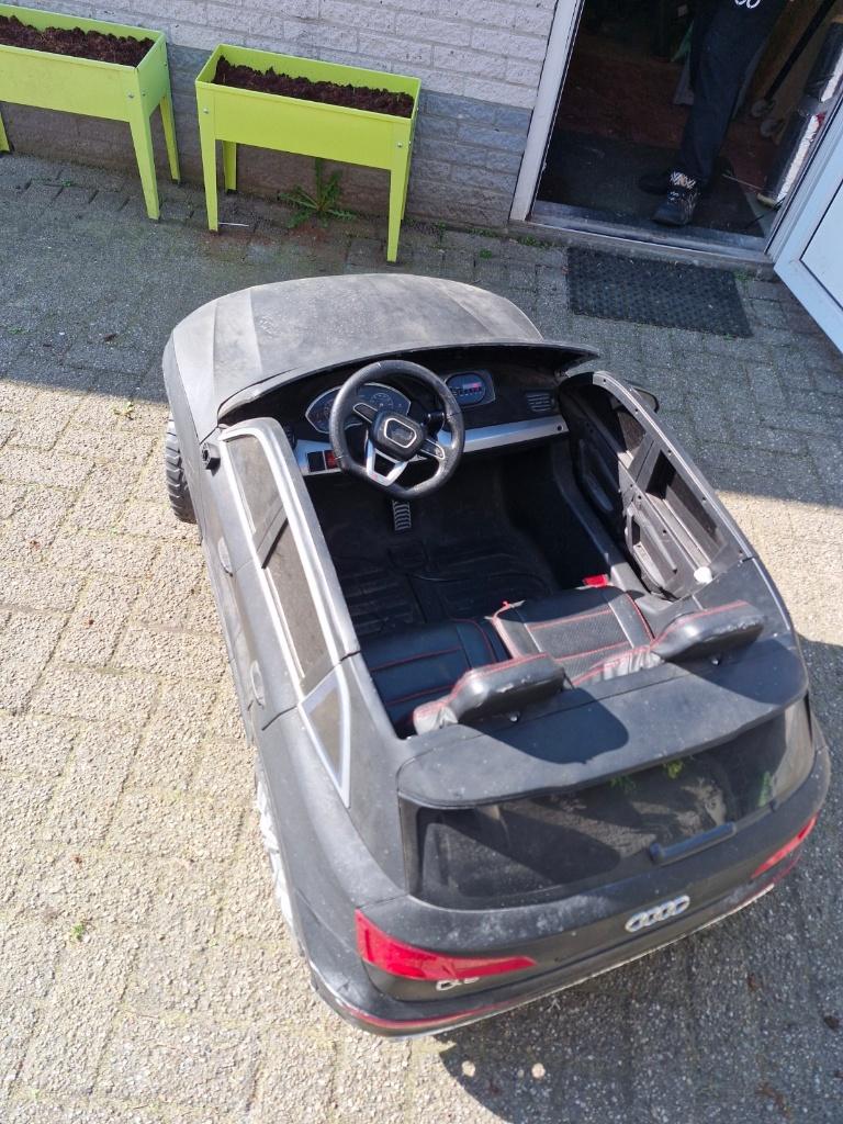 Electrische auto 2 personen 4x4 audi Q5, Kinderen en Baby's, Ophalen, Gebruikt