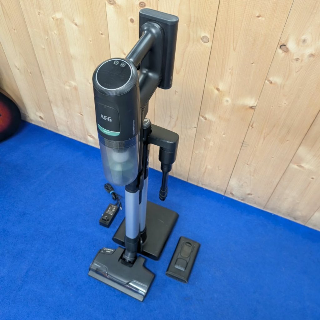 AEG Ultimate 8000 Draadloze stofzuiger 2x accu - Nette staat, AEG, Zo goed als nieuw, Support@afg.com, Heinrich-Hertz-Str. 4
64331 Weiterstadt
Germany