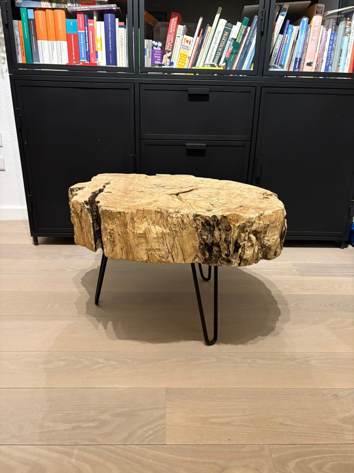 Boomstamtafel, salontafel, bijzettafel, Ophalen, 50 tot 100 cm, Zo goed als nieuw, Minder dan 50 cm