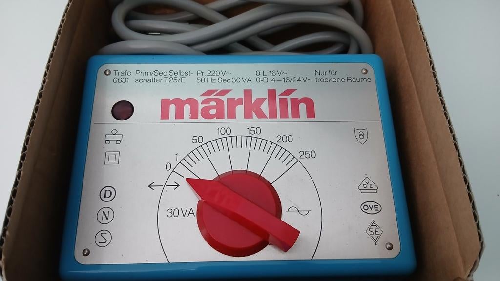 Märklin Trafo 6631 Transformator voor modeltreinen, Wisselstroom, Ophalen of Verzenden, Zo goed als nieuw, Analoog
