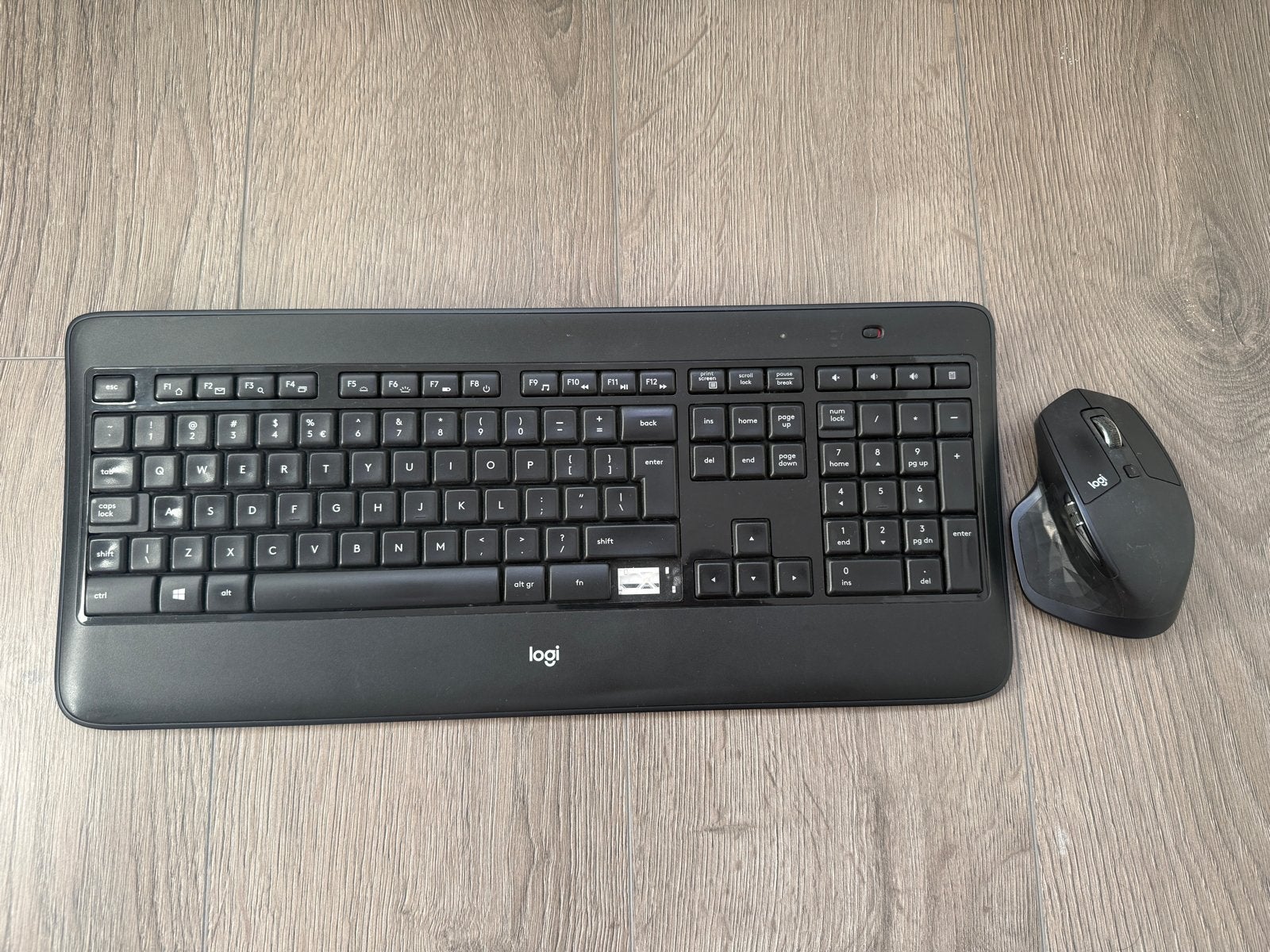 MX Logitech draadloos toetsenbord en muis-set, Computers en Software, Ophalen, Gebruikt, Draadloos, Qwerty