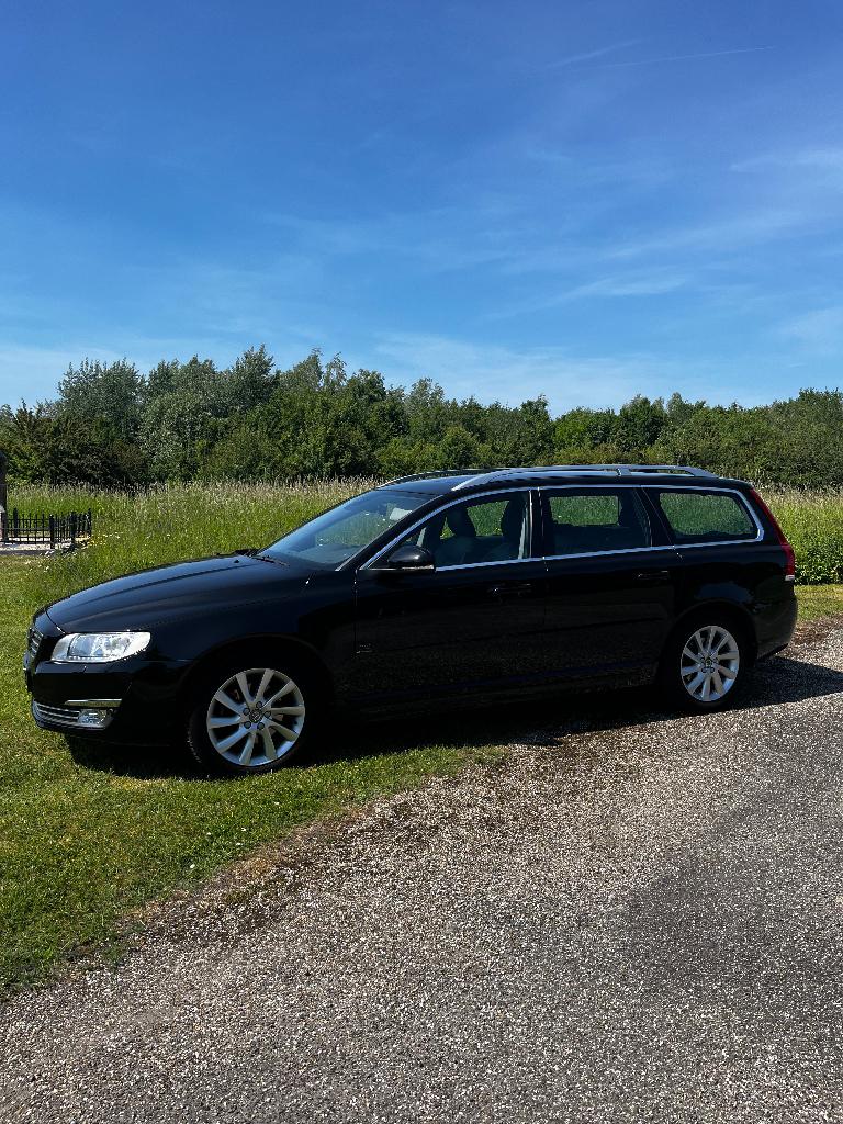 Volvo V70 automaat T4 Geartronic 2016  Polar+ zwart metallic, Auto's, Euro 6, 1969 cc, Zwart, Stationwagon