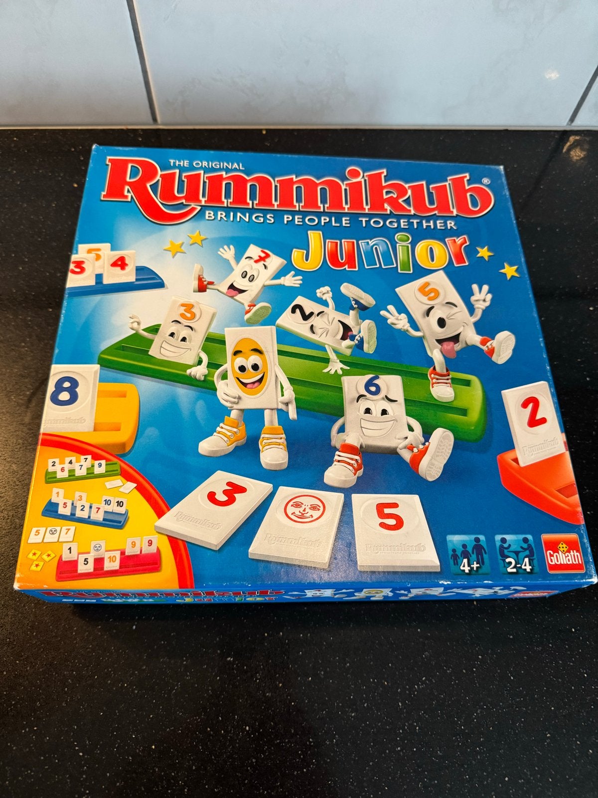 Rummikub Junior - Het originele familiespel voor kinderen, Drie of vier spelers, Ophalen of Verzenden, Zo goed als nieuw