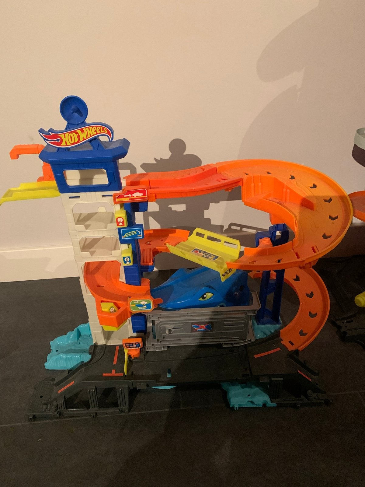 Hot Wheels City Ontsnap aan de Haai speelset, Ophalen of Verzenden, Zo goed als nieuw