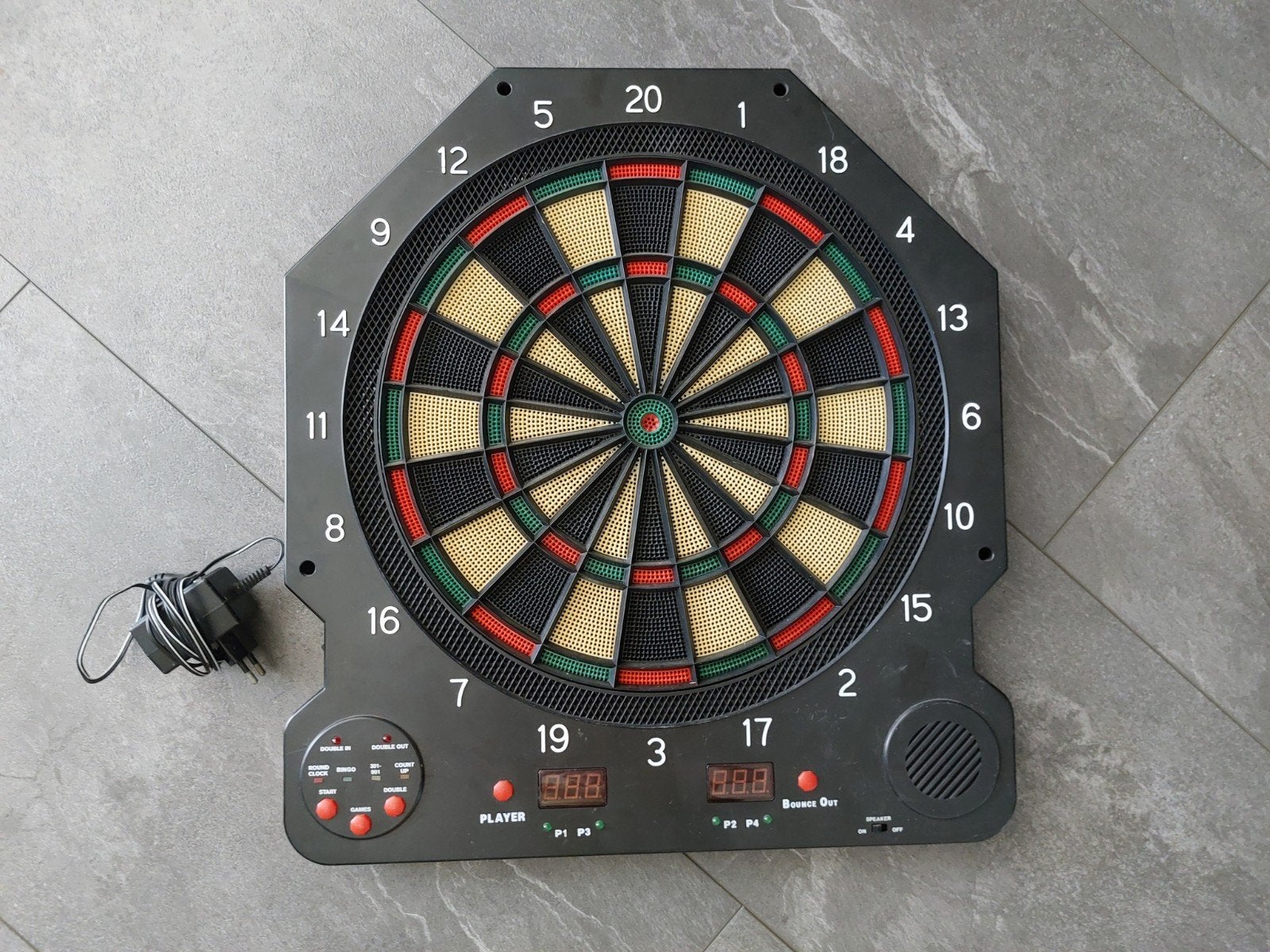 Elektronische dartbord, Sport en Fitness, Darts, Ophalen of Verzenden, Zo goed als nieuw, Dartbord, Elektronisch