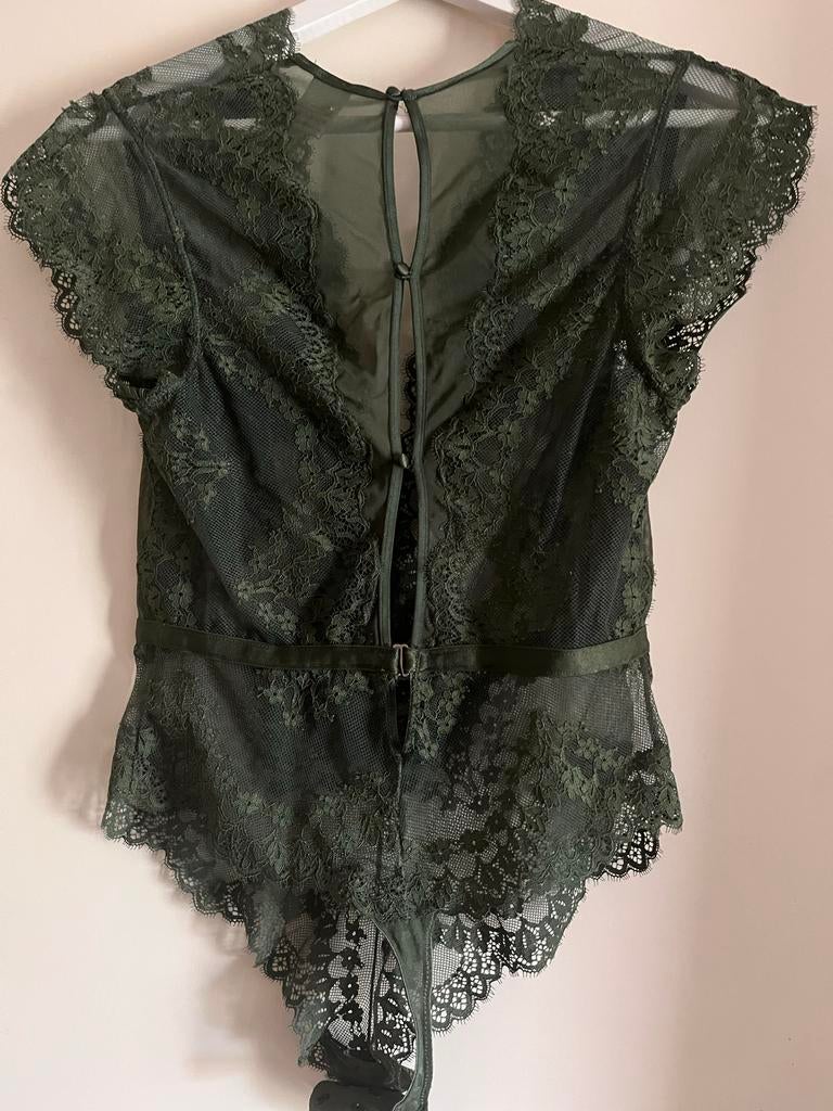 Hunkemöller sexy body kant maat M, Kleding | Dames, Ondergoed en Lingerie, Ophalen of Verzenden, Groen, Body of Korset