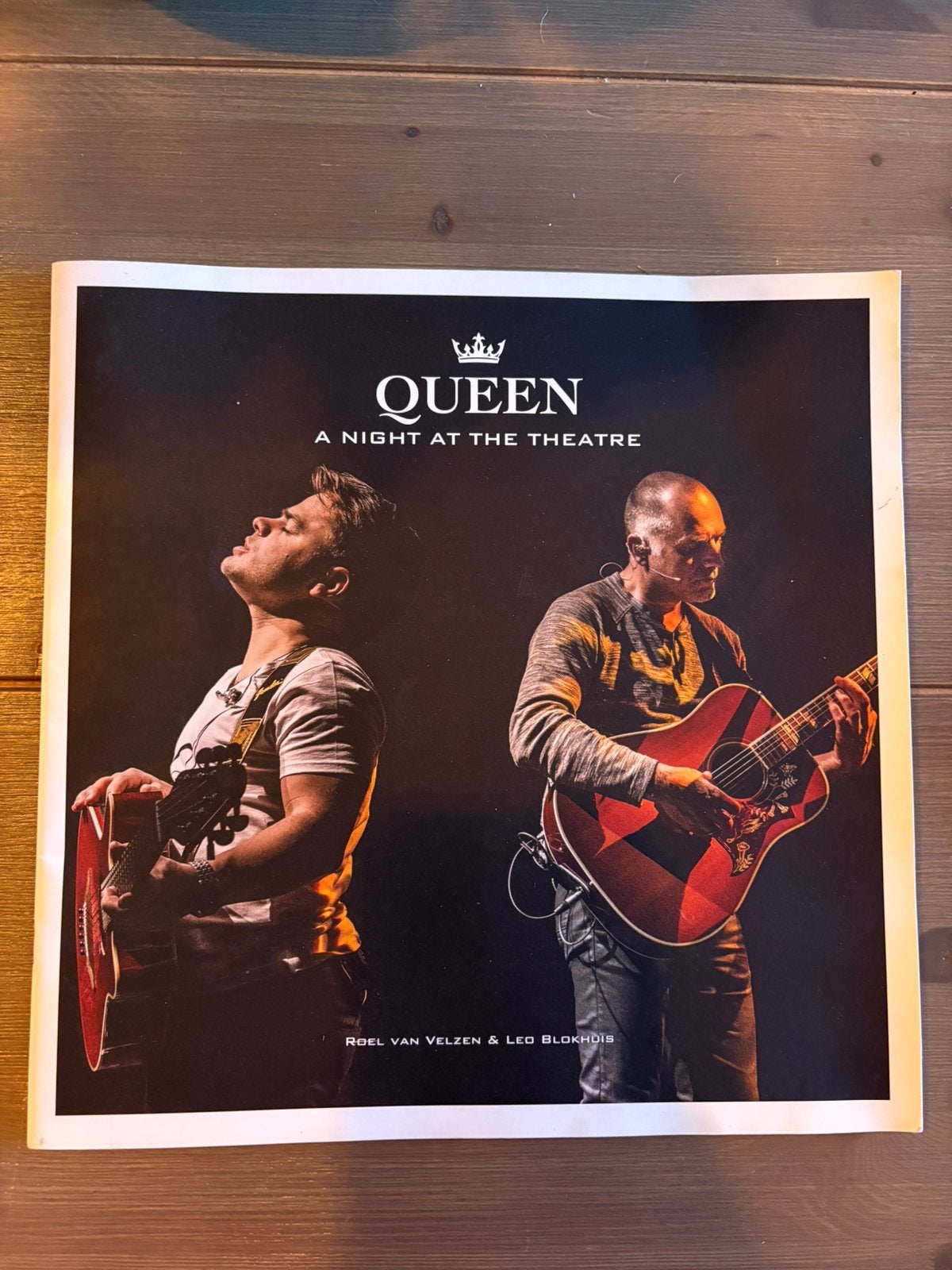 Gesigneerd boek Van Velzen & Blokhuis - A Night at the Theat, Ophalen of Verzenden, Zo goed als nieuw, Artiest
