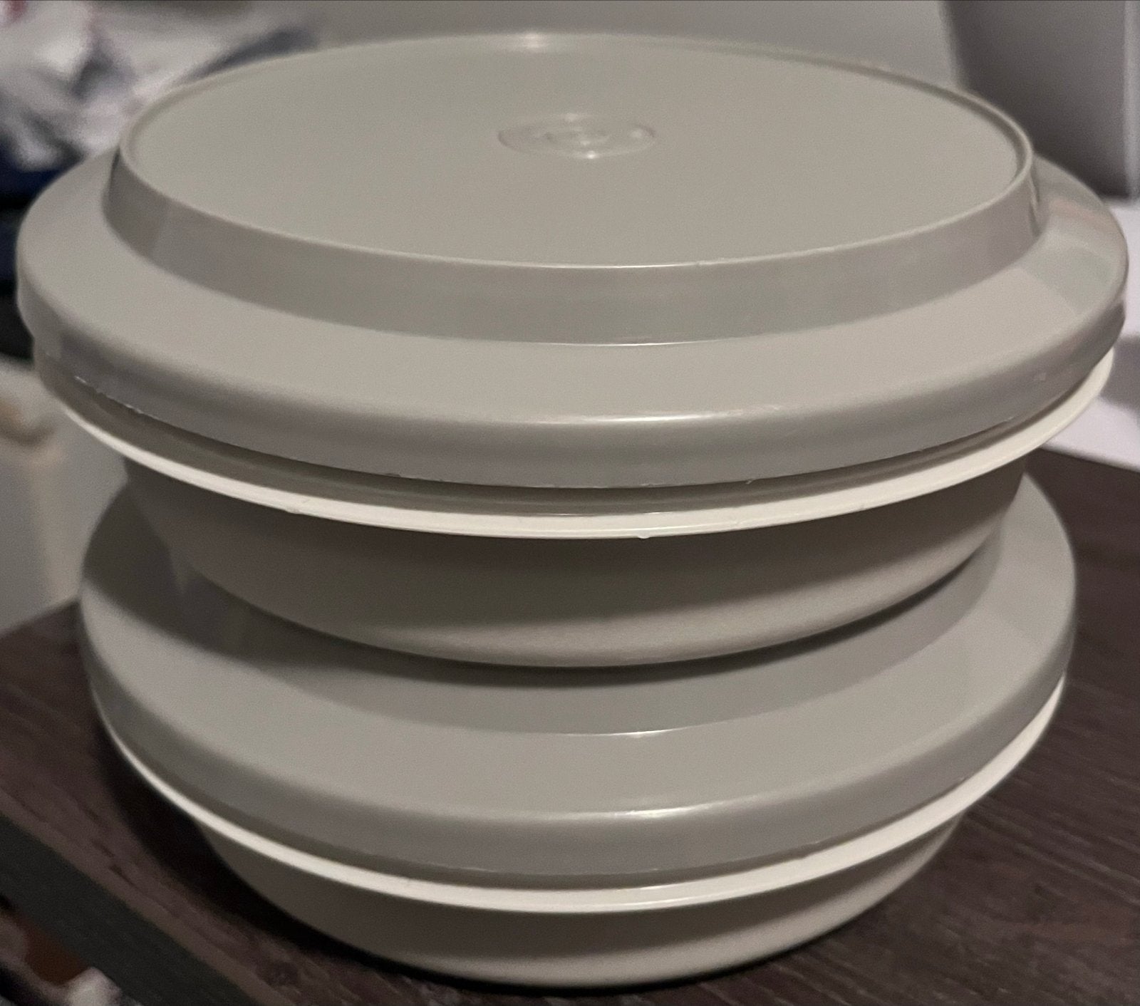 Tupperware serveer-/bewaarschalen met deksel - Zgan, Huis en Inrichting, Overige kleuren, Schaal, Ophalen of Verzenden, Zo goed als nieuw