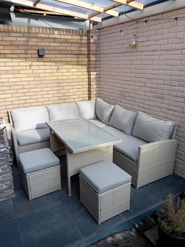 Complete Tuinset met Hoekbank, Tafel en 2 Poefs, Tuin en Terras, Tuinsets en Loungesets, Ophalen, 5 zitplaatsen, Bank, Zo goed als nieuw