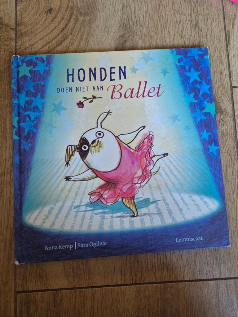 Honden Doen Niet Aan Ballet - Prentenboek, Ophalen of Verzenden, Gelezen, Anna Kemp | Sara Ogilvie, 3 tot 4 jaar
