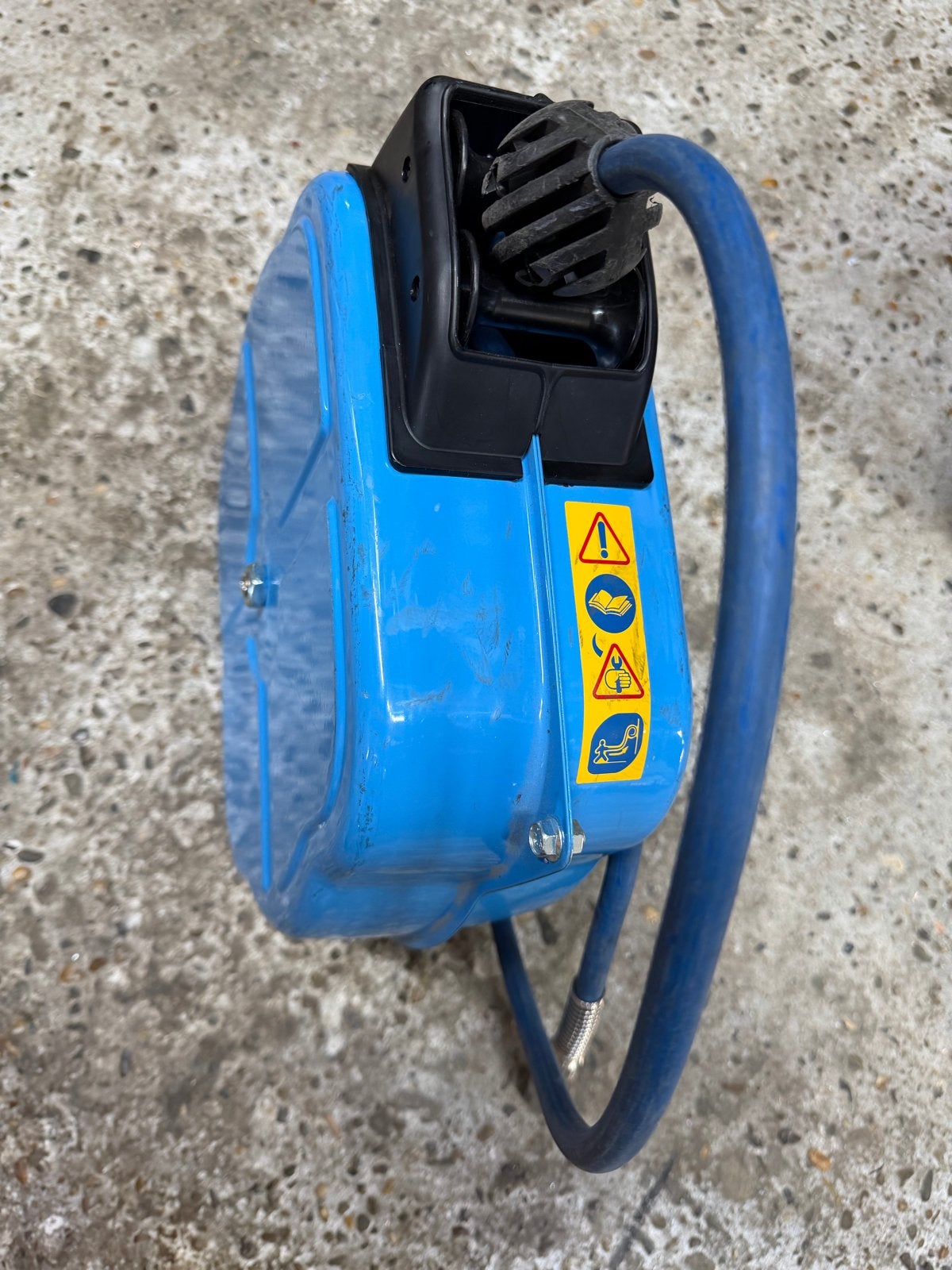 Faicom Slangenhaspel met Muurbeugel - 15m Luchtslang, Doe-het-zelf en Verbouw, Gereedschap | Handgereedschap, Ophalen of Verzenden