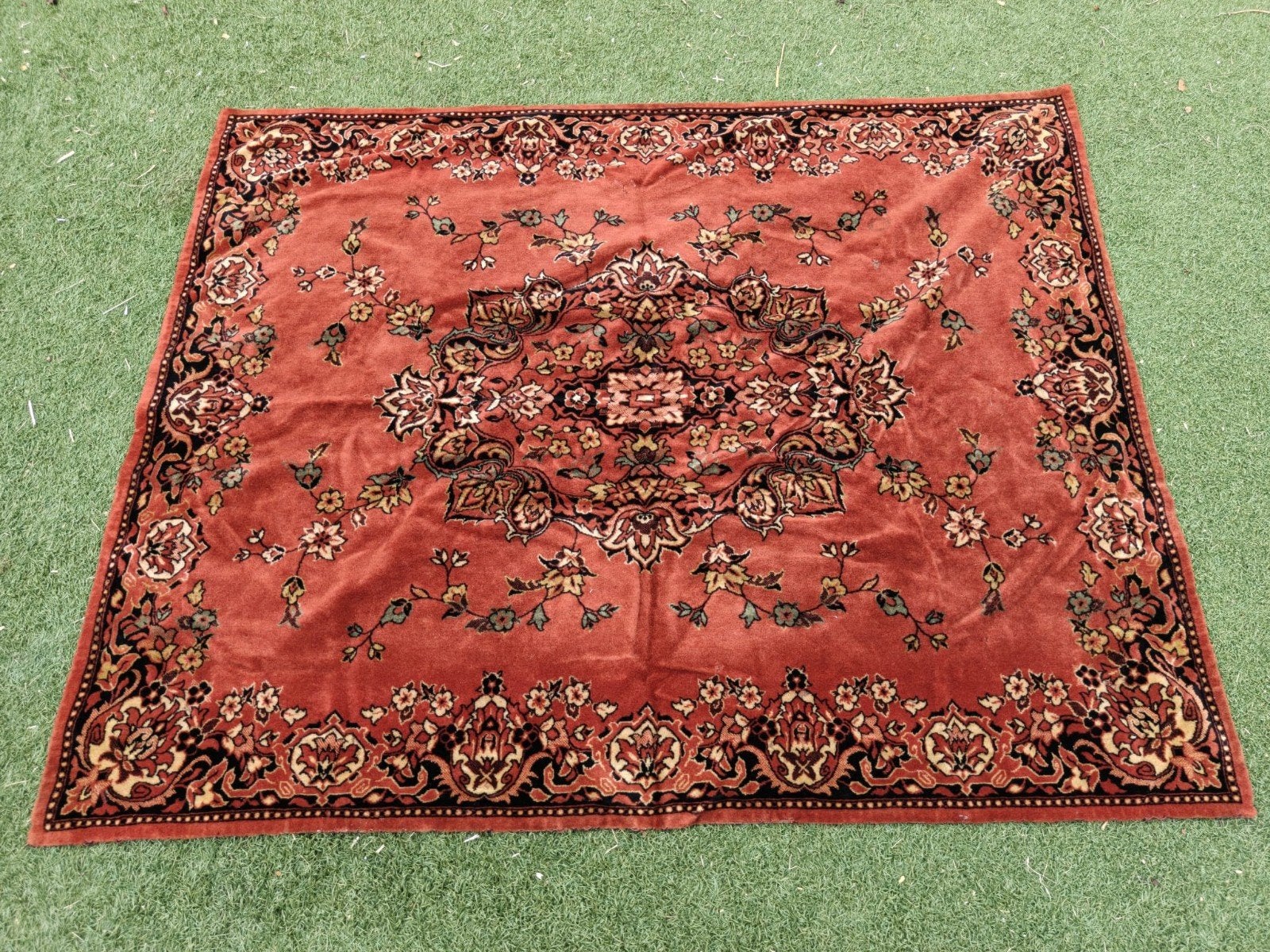 Vintage Perzisch tapijt - Rood met bloemmotief, Huis en Inrichting, Stoffering | Tapijten en Kleden, Ophalen, Gebruikt, 150 tot 200 cm