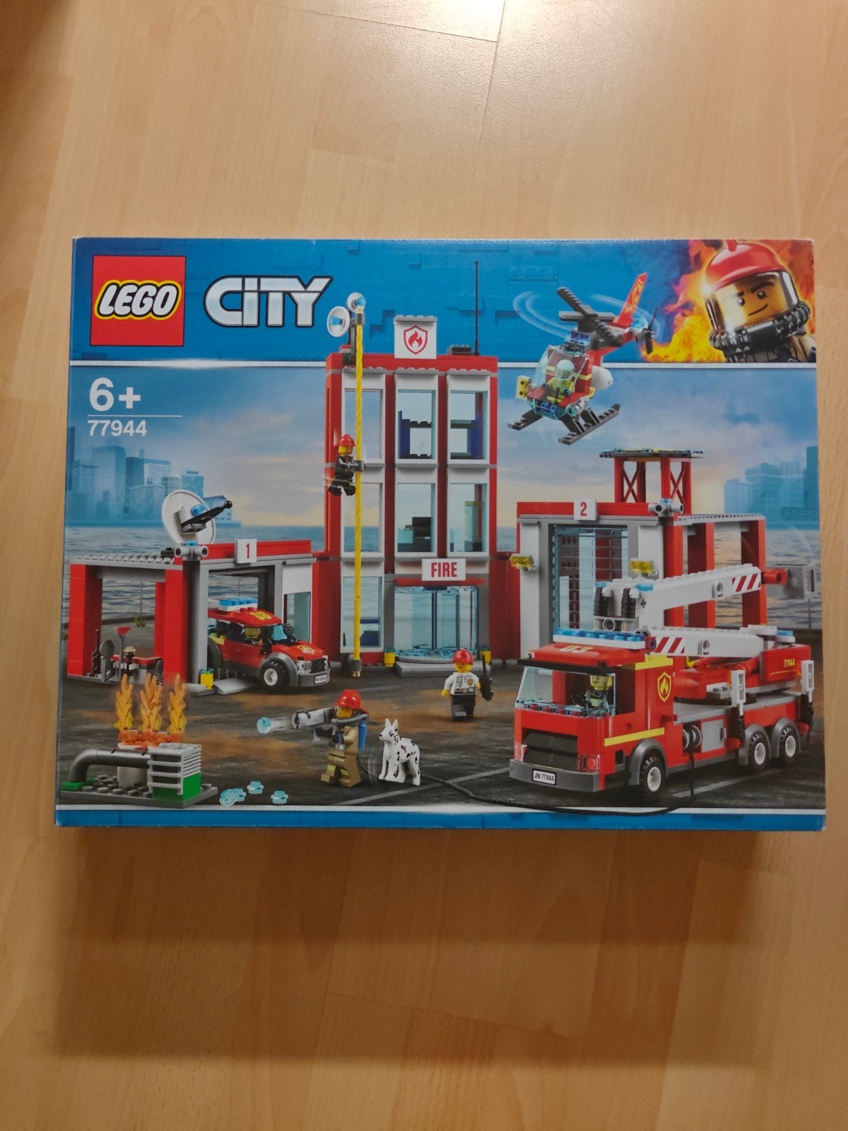 Lego City Brandweerkazerne 77944 doos, Ophalen, City, Lego, Zo goed als nieuw