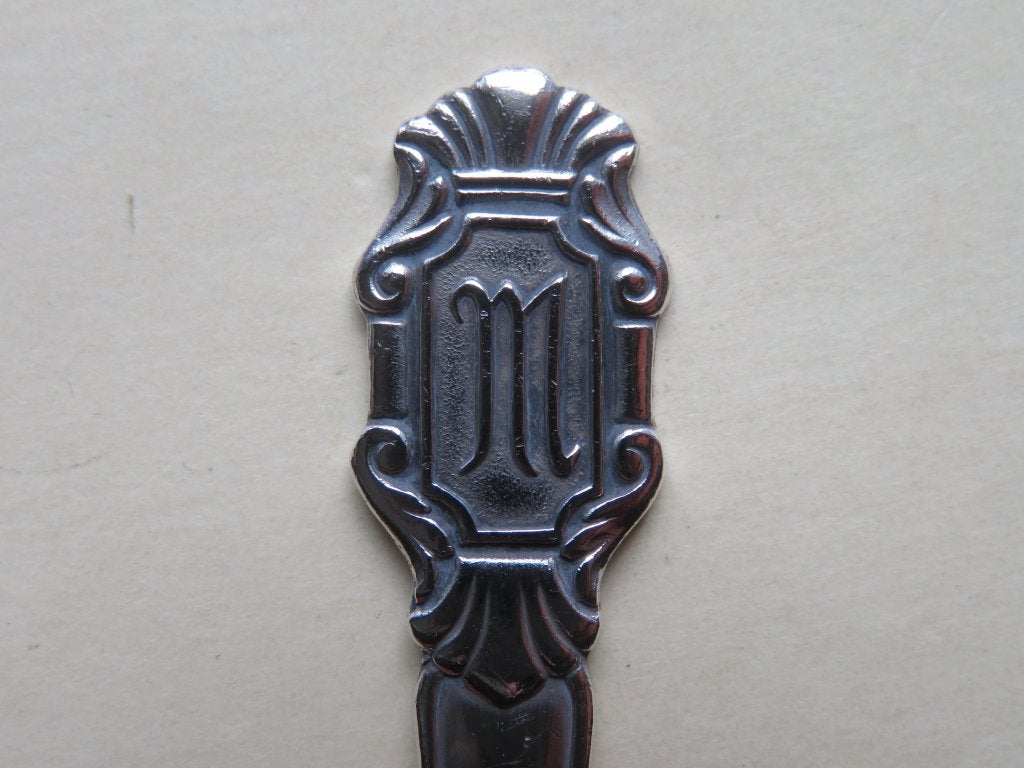 Verzilverd Gero lepeltje letter M model 409, Verzenden