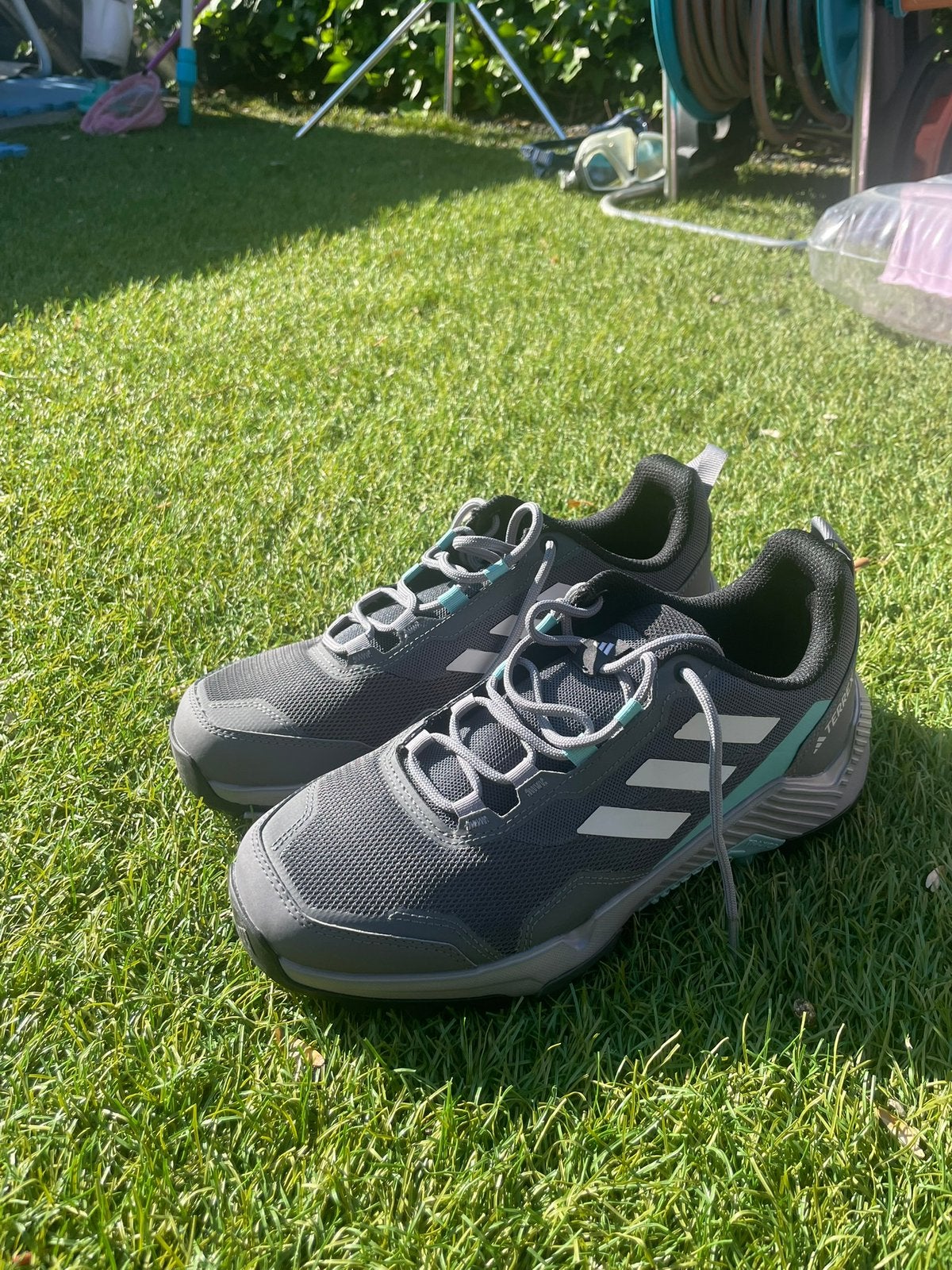 Adidas Terrex hike schoenen unisex grijs lichtblauw, Ophalen of Verzenden, Zo goed als nieuw, Schoenen