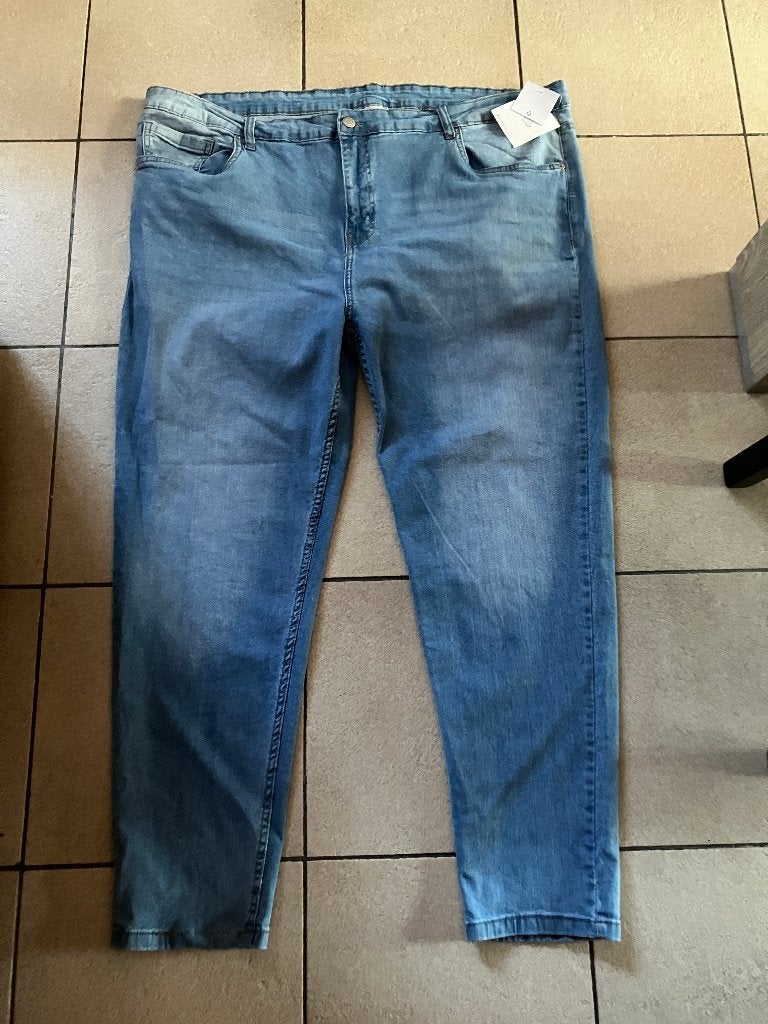 Nieuwe blauwe spijkerbroek - Maat 52, Ophalen of Verzenden, Nieuw, Blauw, Broek of Spijkerbroek