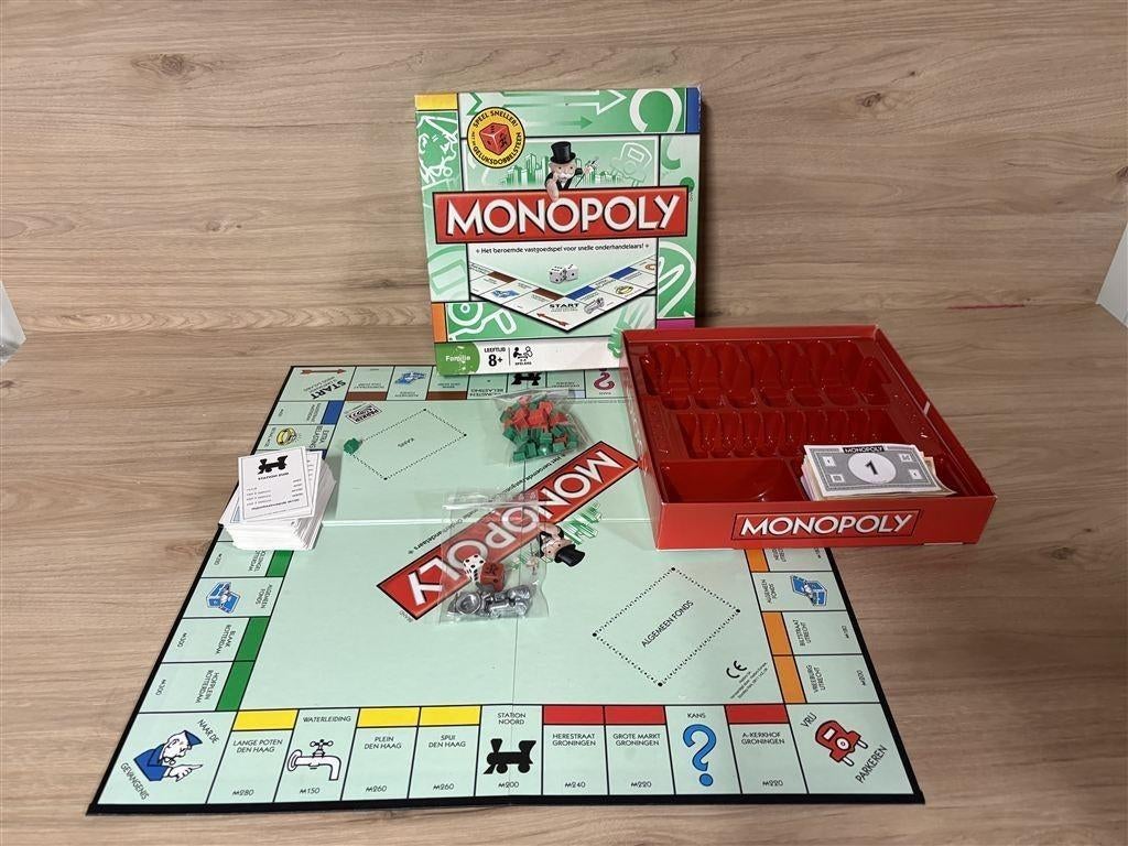 monopoly vierkant met geluksdobbelsteen [4148], Hobby en Vrije tijd, Gezelschapsspellen | Bordspellen, Verzenden, Zo goed als nieuw