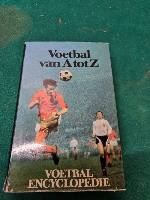 -	Voetbal van A tot Z boek, Ophalen of Verzenden
