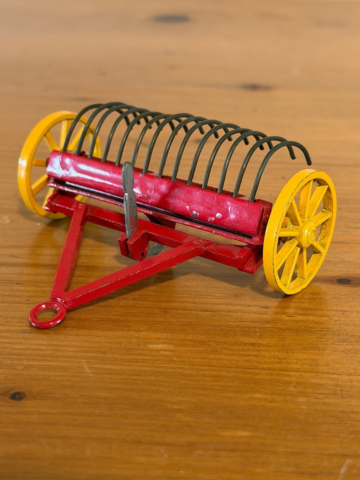 Dinky Toys 27K / 324 Hay Rake – compleet en werkend, Ophalen of Verzenden, Zo goed als nieuw, Tractor of Landbouw, Dinky Toys