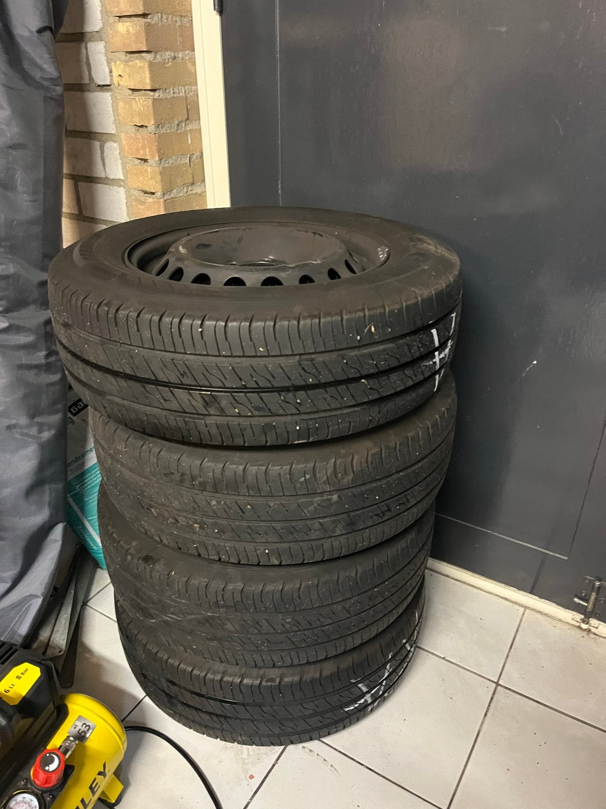 Stalen velgen met banden Ford Transit Custom na 2023/2024, Ophalen, 16 inch, Banden en Velgen, Bestelwagen